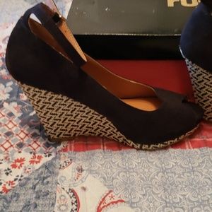 Never worn Black and white sandals